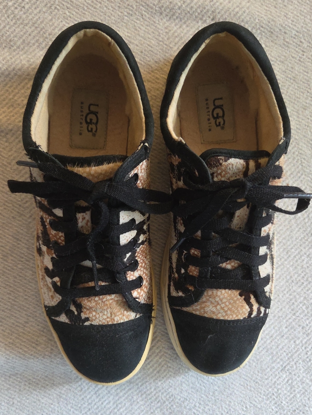 UGG Women's Black and Brown Patterned Lace-Up Sneakers
